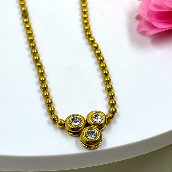 Bezel Crystal Triple Pendant Minimalist Vintage Necklace with Popcorn Chain - Picture 3 of 6